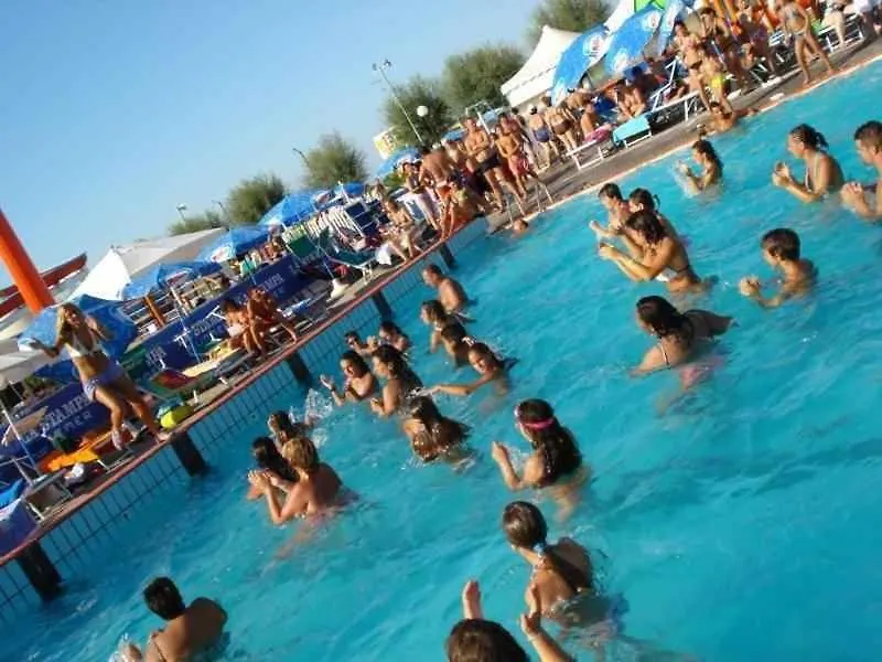 Hotel Avana Fronte Mare Riccione 3*,