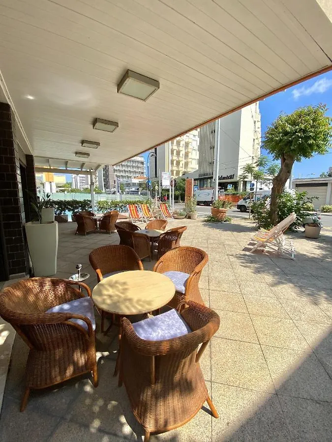 Hotel Avana Fronte Mare Riccione 3*,  Italia