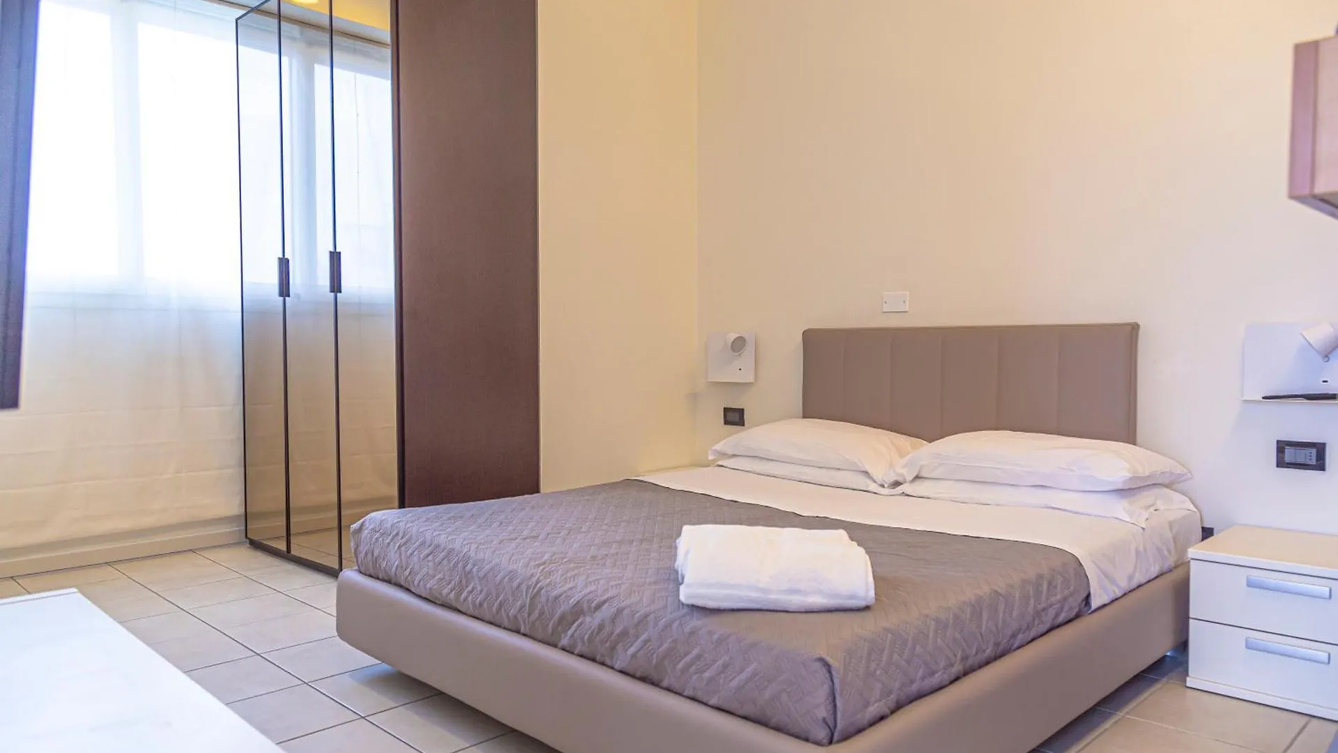 Hotel Avana Fronte Mare Riccione 3*,